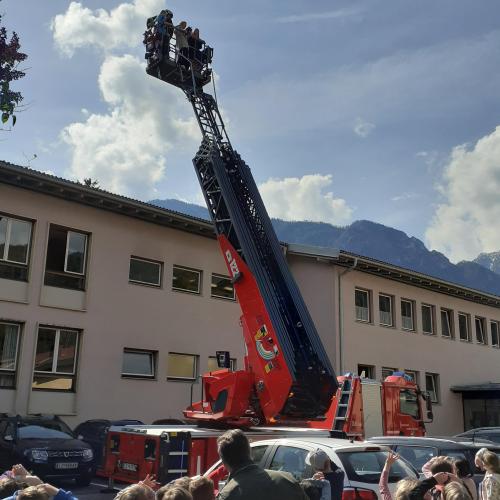 Mit der Drehleiter geht es hoch hinaus