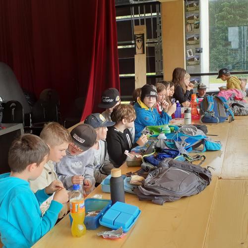 Kinder jausnen