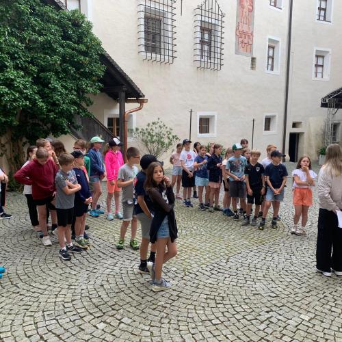 Kinder in Schlosshof