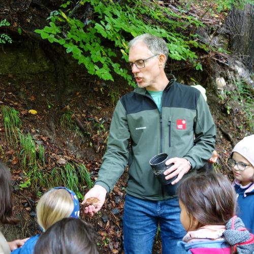Mann und Kinder