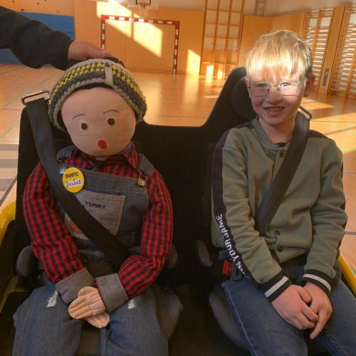 Puppe und Kind