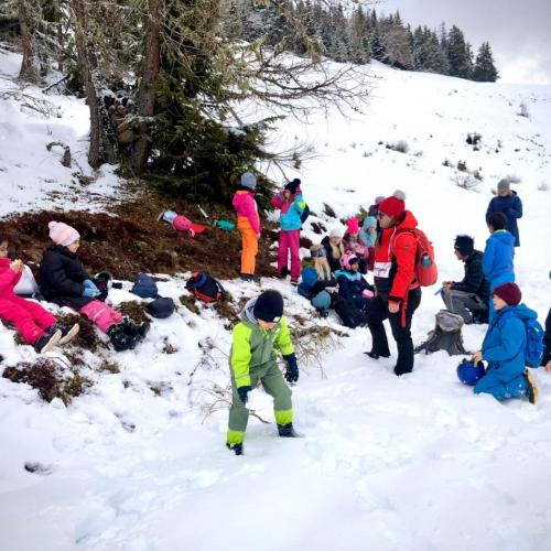 Kinder im Schnee