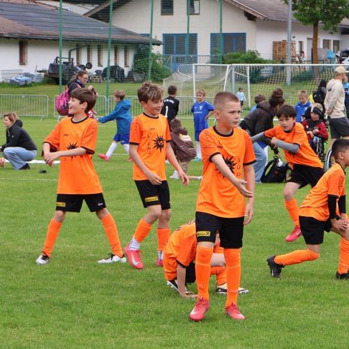 Kinder beim Fußball