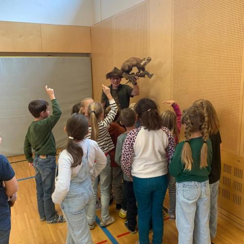 Projekt "Jägerin in der Schule"