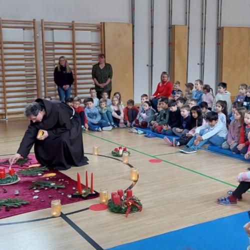 Adventkranzsegnung
