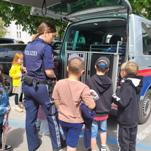 Besuch bei der Polizei